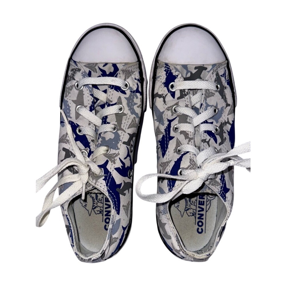 Converse Kids Shark Print Low Top Sneakers Blue Gray Size 3Y